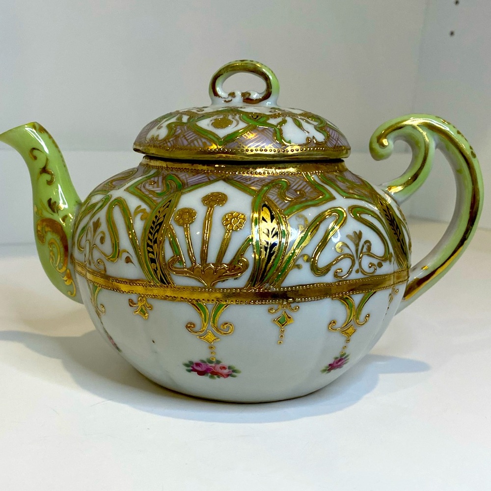 EUC Antique Nippon Hand Painted Moriage Style Teapot Gold Green Pink Black